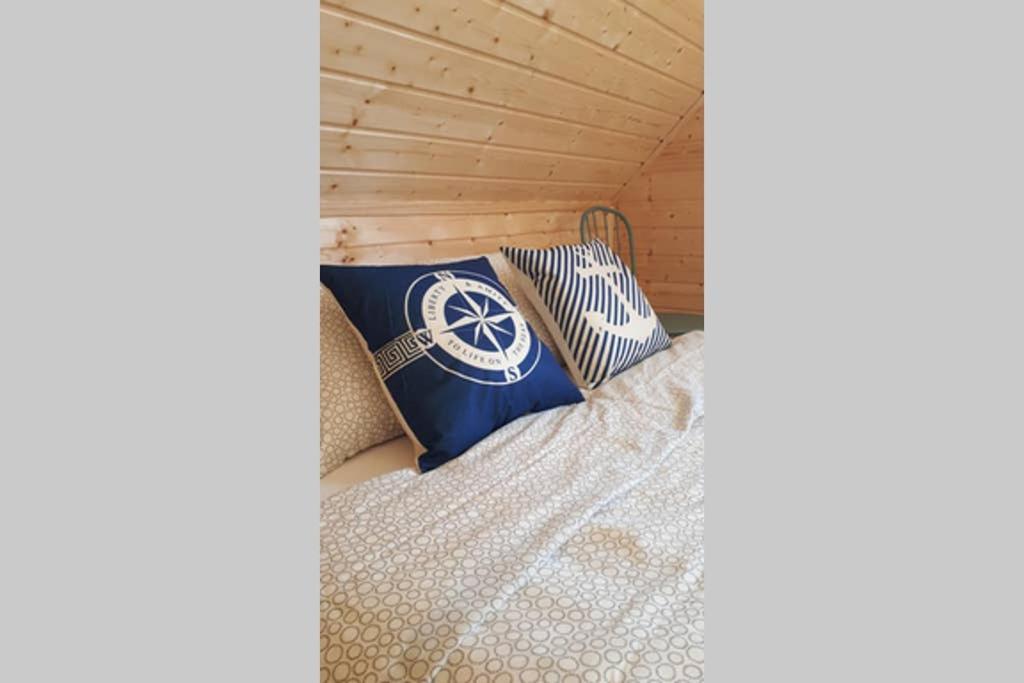 Domki Letniskowe Ahoyrozewie Esterno foto
